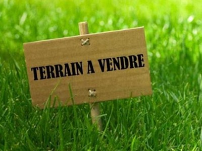 TERRAIN A VENDRE - CHATEAUBLEAU - 500 m2 - 69 000 €
