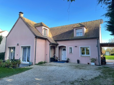 Maison traditionnelle A VENDRE - ROZAY EN BRIE - 142 m2 - 416000€