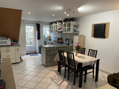 Maison de ville rurale - COURPALAY centre village - 75 m2 - VENDU