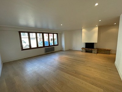 APPARTEMENT T5 A VENDRE - ROZAY EN BRIE - 162.1 m2 - 191000€
