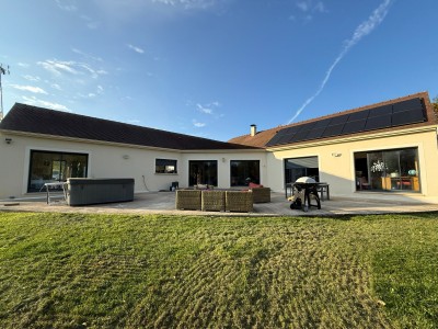 Maison PLAIN PIED traditionnelle de 2014 - ROZAY EN BRIE - 190 m2 - VENDU