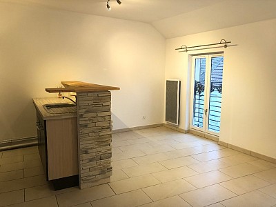 APPARTEMENT T2 A LOUER - LA FERTE GAUCHER CENTRE VILLE - 39.91 m2 - 480�&euro; charges comprises par mois