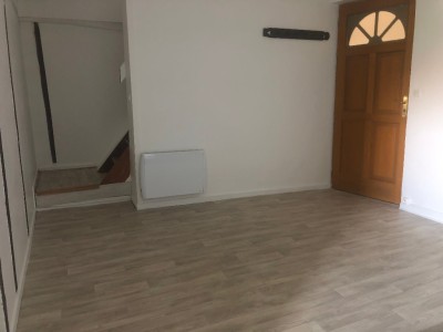 APPARTEMENT T3 A LOUER - ROZAY EN BRIE - 46.75 m2 - 667 &euro; charges comprises par mois