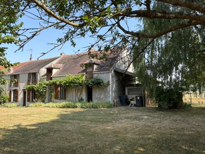 MAISON DE CAMPAGNE A VENDRE - LA FERTE GAUCHER - 180 m2 - 192 000 &euro;