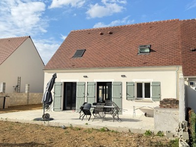 MAISON TRADITIONNELLE A VENDRE - ROZAY EN BRIE - 95 m2 - 289 000 &euro;