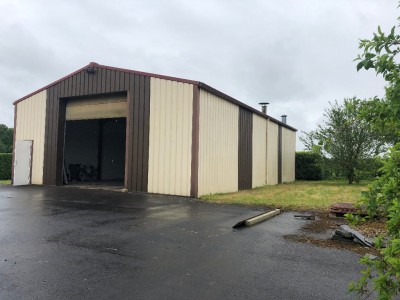 ENTREPOT A LOUER - AMILLIS - 160 m2 - 1295€ HC par mois