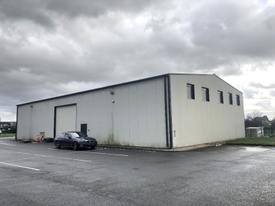 ENTREPOT A LOUER - REBAIS - 536 m2 - 3 200 € HC et HT par mois