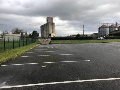 ENTREPOT A LOUER - REBAIS - 536 m2 - 3 200 € HC et HT par mois