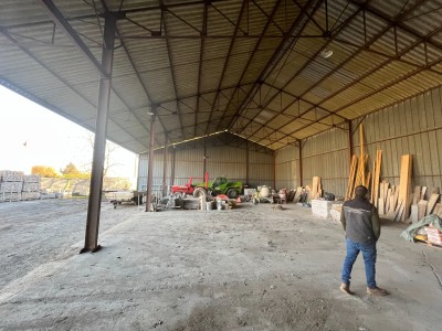 Bâtiments - JOUY LE CHATEL - 300 m2 - VENDU