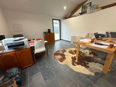 Bâtiments - JOUY LE CHATEL - 300 m2 - VENDU
