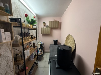 FONDS DE COMMERCE A CEDER - BEAUTE - ESTHETIQUE - COIFFURE - TOUQUIN - 33.14 m2 - 70 000 €