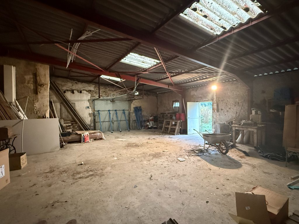 GARAGE A VENDRE - FAREMOUTIERS - 109�000�&euro;