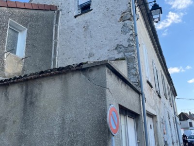 IMMEUBLE A VENDRE - JOUY LE CHATEL - 217 m2 - 238000€