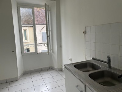 IMMEUBLE A VENDRE - JOUY LE CHATEL - 217 m2 - 238000€
