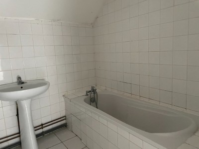 IMMEUBLE A VENDRE - JOUY LE CHATEL - 217 m2 - 238000€