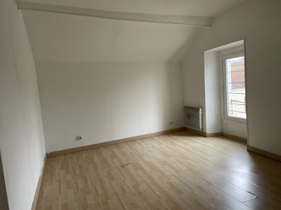 IMMEUBLE A VENDRE - JOUY LE CHATEL - 217 m2 - 238000€