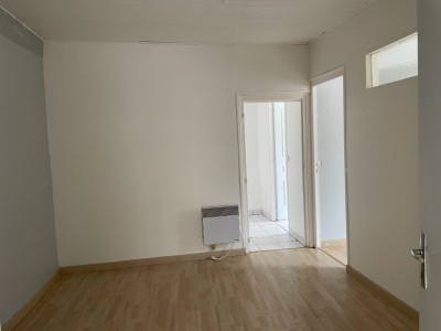 IMMEUBLE - JOUY LE CHATEL - 217 m2 - VENDU