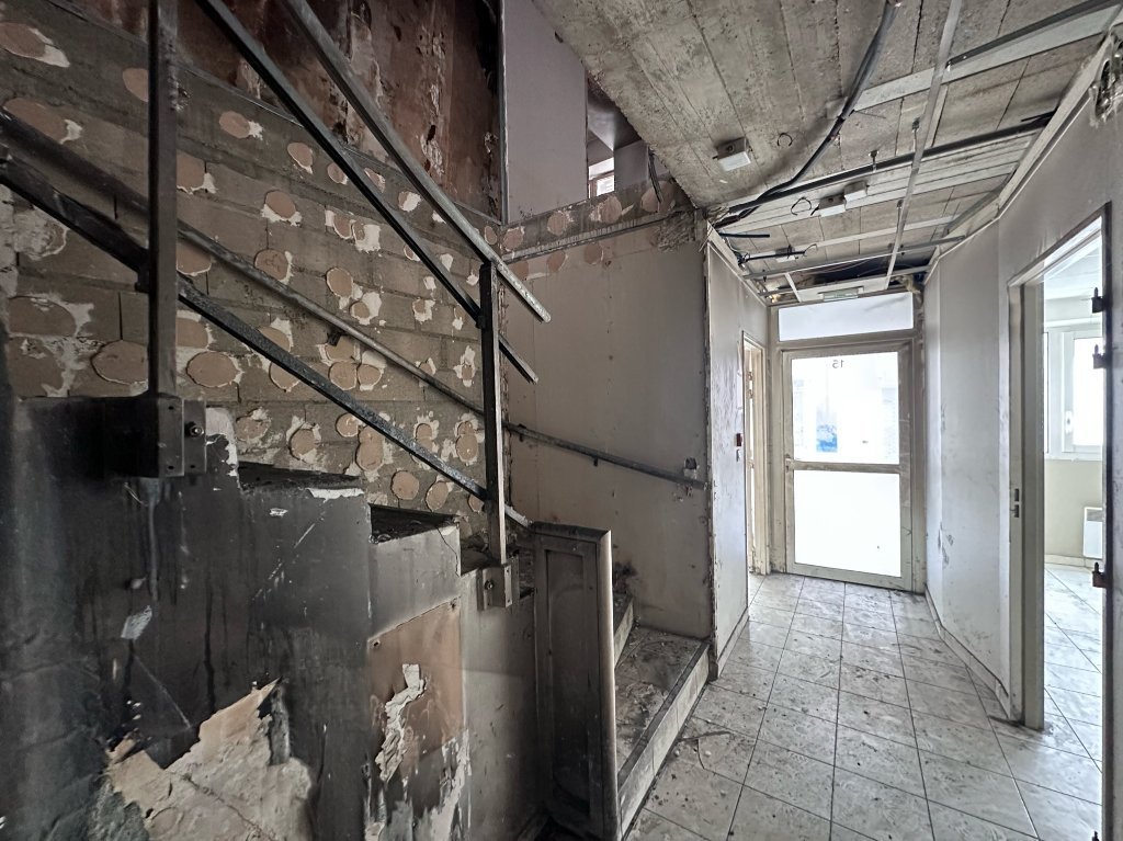 IMMEUBLE A VENDRE - LA FERTE GAUCHER - 239 m2 - 99�000�&euro;