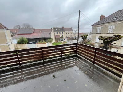 IMMEUBLE DE RAPPORT A VENDRE - JOUY LE CHATEL - 193 m2 - 210 000 €