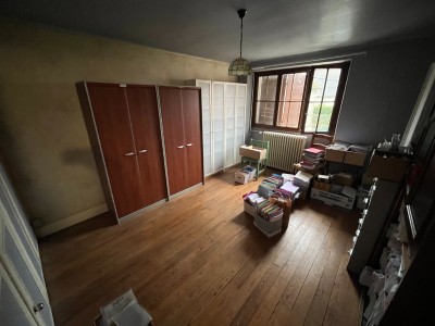 IMMEUBLE DE RAPPORT A VENDRE - JOUY LE CHATEL - 193 m2 - 210 000 €