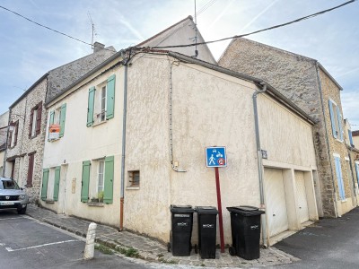 Immeuble de rapport avec deux Appartements F3 A VENDRE - ROZAY EN BRIE - 120 m2 - 299 000 €