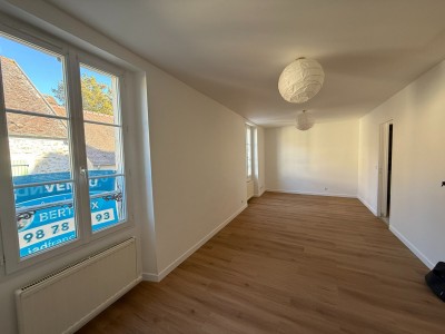 Immeuble de rapport avec deux Appartements F3 A VENDRE - ROZAY EN BRIE - 120 m2 - 299 000 €
