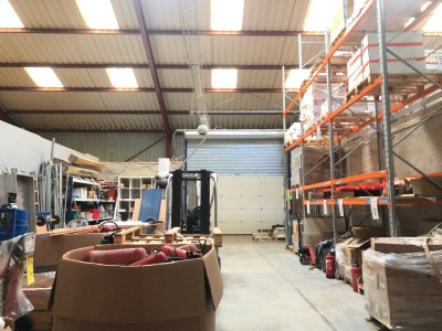 LOCAL D ACTIVITE A LOUER - AMILLIS - 561 m2 - 3�700�&euro; HC et HT par mois