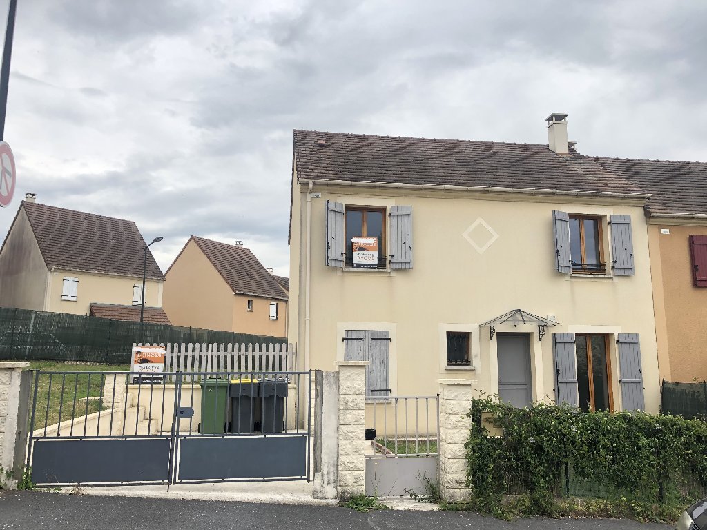 MAISON A LOUER - LA FERTE GAUCHER - 89.85 m2 - 860 &euro; charges comprises par mois