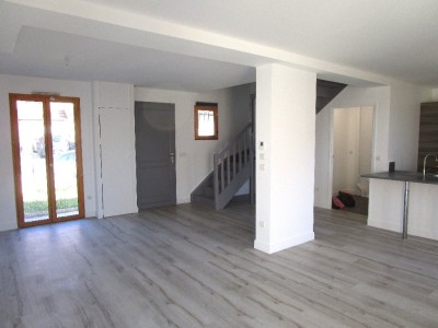 MAISON A LOUER - LA FERTE GAUCHER - 89.85 m2 - 860 &euro; charges comprises par mois