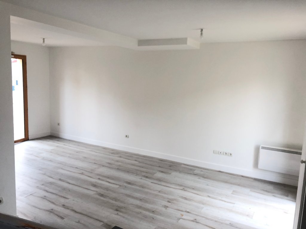MAISON A LOUER - LA FERTE GAUCHER - 89.85 m2 - 860 &euro; charges comprises par mois
