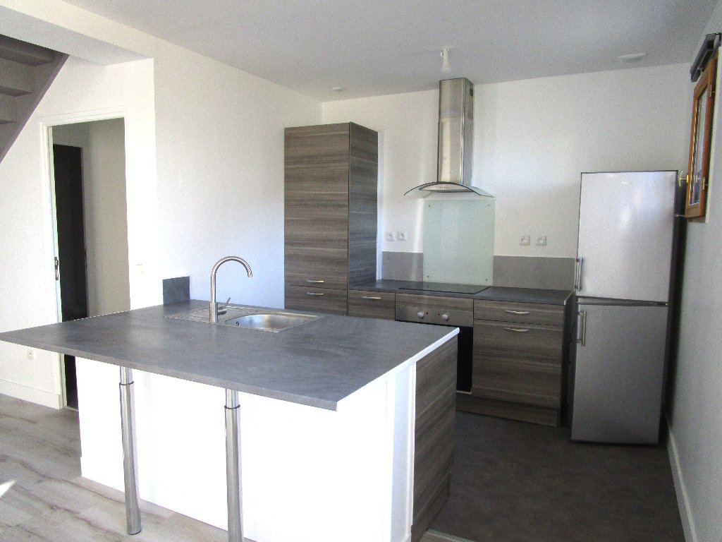 MAISON A LOUER - LA FERTE GAUCHER - 89.85 m2 - 860 &euro; charges comprises par mois