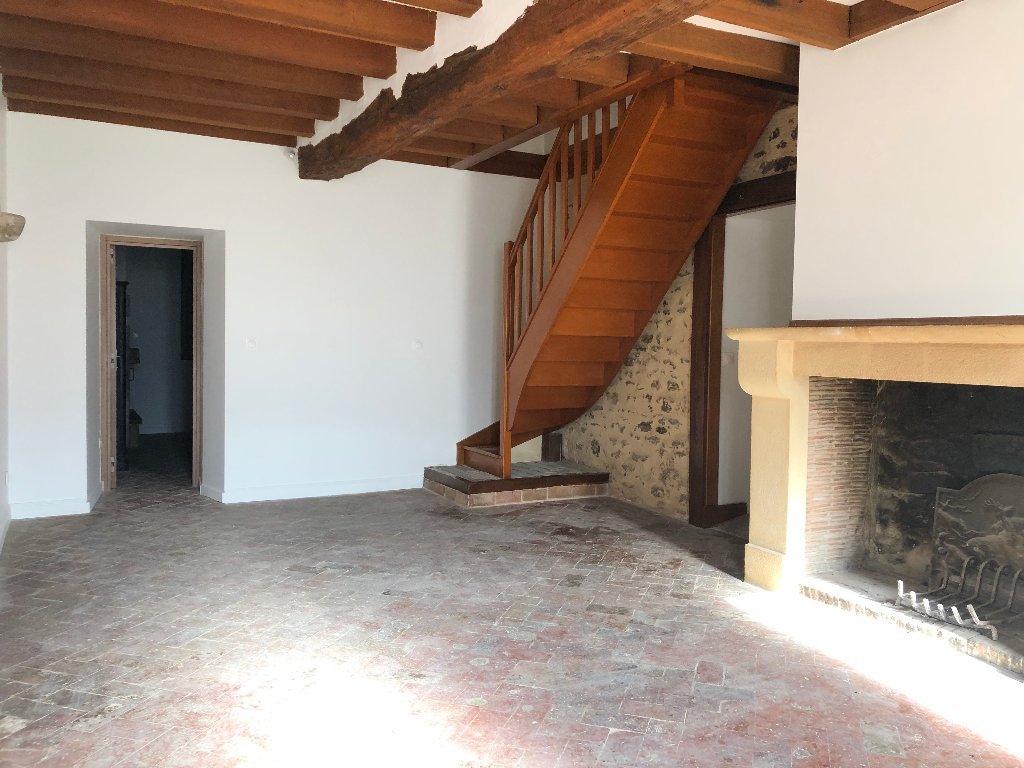 MAISON A LOUER - LE PLESSIS FEU AUSSOUX - 106.35 m2 - 1�250�&euro; charges comprises par mois