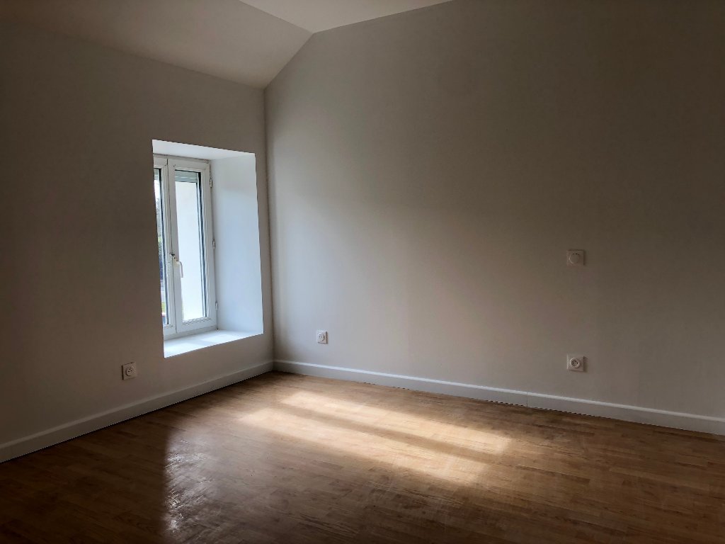 MAISON A LOUER - LE PLESSIS FEU AUSSOUX - 106.35 m2 - 1�250�&euro; charges comprises par mois