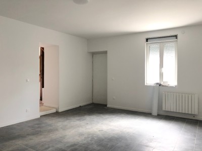 MAISON A LOUER - LE PLESSIS FEU AUSSOUX - 98.97 m2 - 1 145 € charges comprises par mois