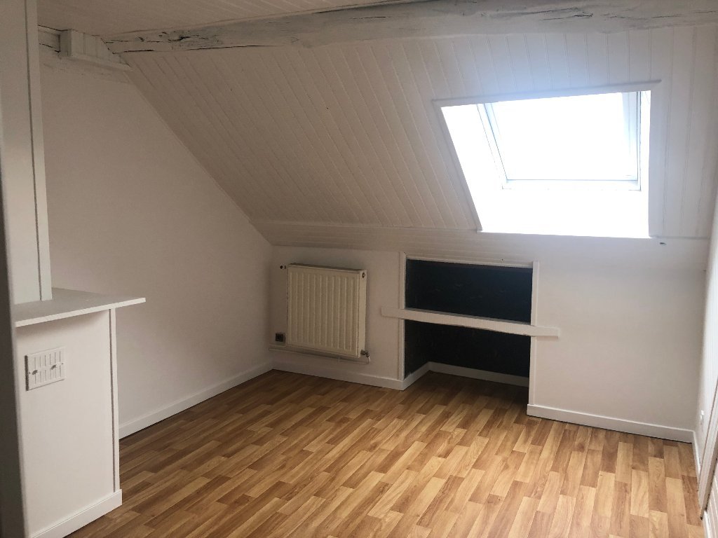 Maison de ville A LOUER - LA CHAPELLE GAUTHIER - 90.68 m2 - 890 &euro; charges comprises par mois
