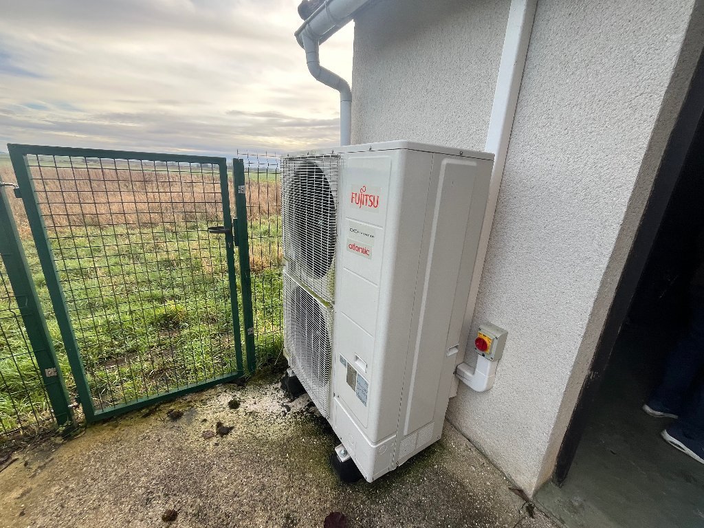 MAISON A VENDRE - AUGERS EN BRIE - 174.44 m2 - 365�000�&euro;