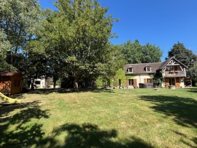 MAISON A VENDRE - BANNOST VILLEGAGNON - 330 m2 - 550000€