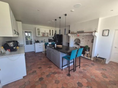 MAISON A VENDRE - BANNOST VILLEGAGNON - 231.9 m2 - 499 900 €