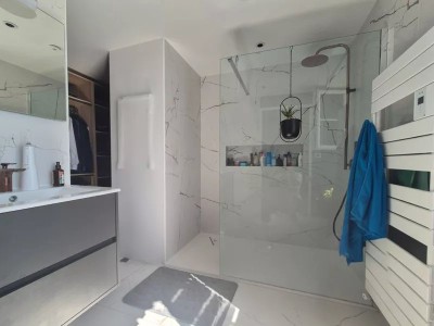 MAISON A VENDRE - BANNOST VILLEGAGNON - 231.9 m2 - 499 900 €