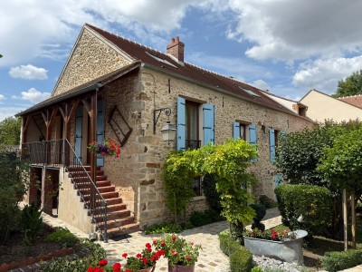 Maison Briarde Rurale A VENDRE - BERNAY VILBERT Centre du village - 200 m2 - 480 000 €