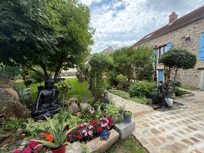 Maison Briarde Rurale A VENDRE - BERNAY VILBERT Centre du village - 200 m2 - 480 000 €