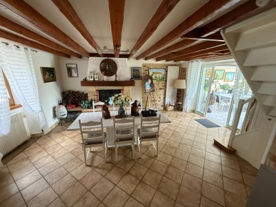 Maison Briarde Rurale A VENDRE - BERNAY VILBERT Centre du village - 200 m2 - 480 000 €