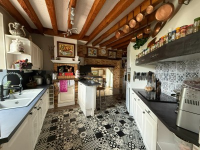 Maison Briarde Rurale A VENDRE - BERNAY VILBERT Centre du village - 200 m2 - 480 000 €