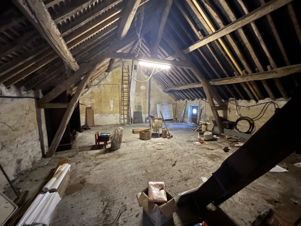 MAISON - BETON BAZOCHES HAMEAU DE FORTAIL - 158 m2 - VENDU