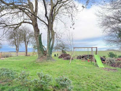 Maison Briarde A VENDRE - BETON BAZOCHES - 150 m2 - 229�000�&euro;