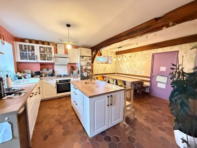 Maison Briarde A VENDRE - BETON BAZOCHES - 150 m2 - 229�000�&euro;