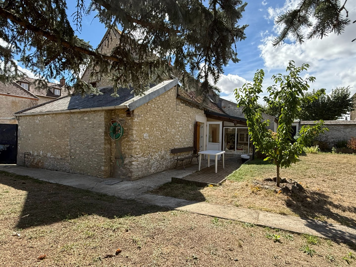 Maison Briarde - CHENOISE centre du village - 130 m2 - VENDU