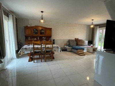 maison traditionnelle A VENDRE - COURPALAY - 105 m2 - 279000€