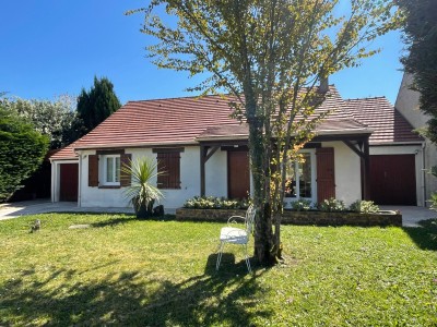 Maison traditionnelle A VENDRE - COURPALAY - 115 m2 - 345000€