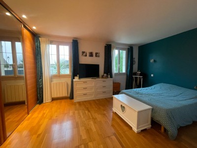 Maison traditionnelle A VENDRE - COURPALAY - 115 m2 - 345000€